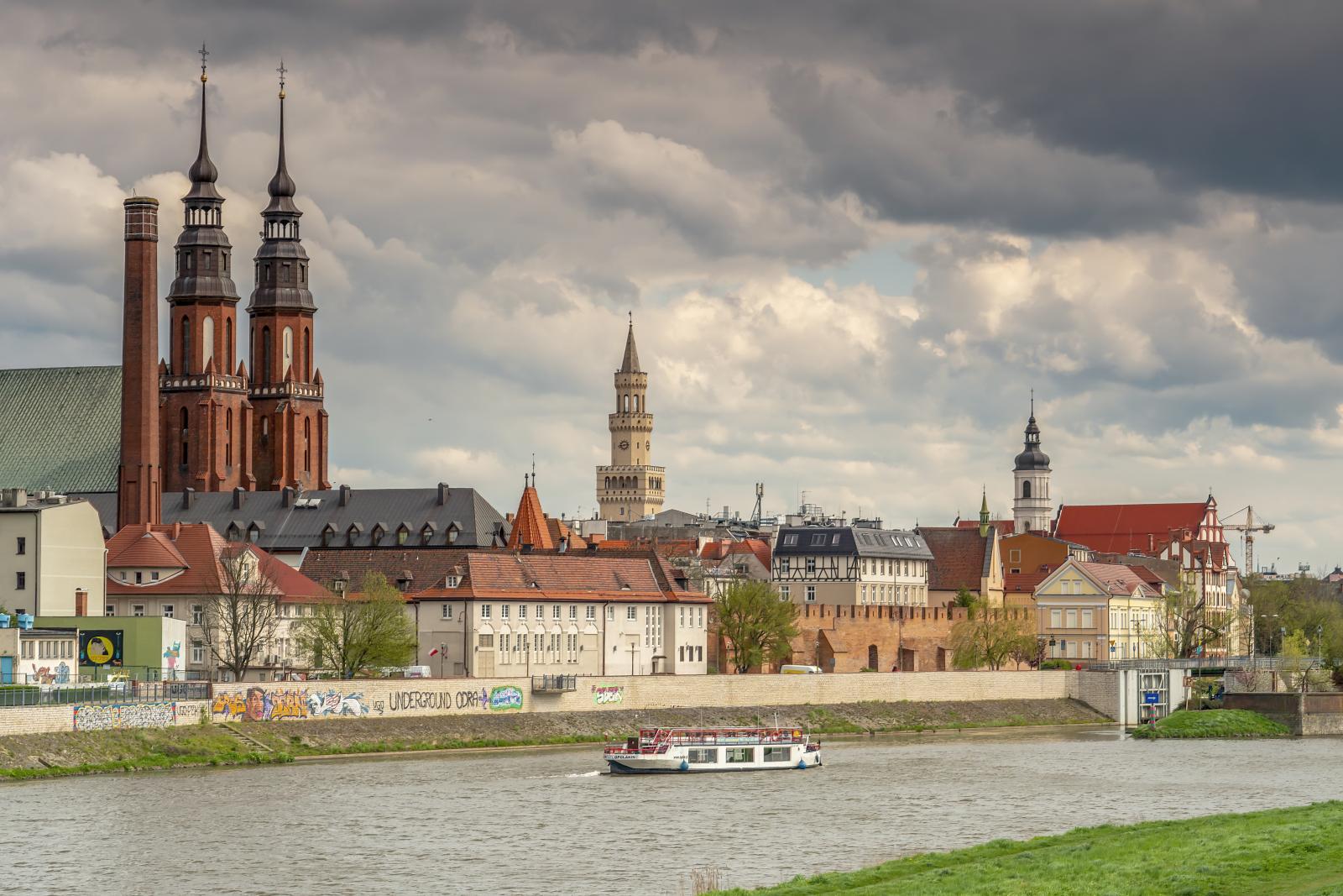 Widok na opolską katedrę