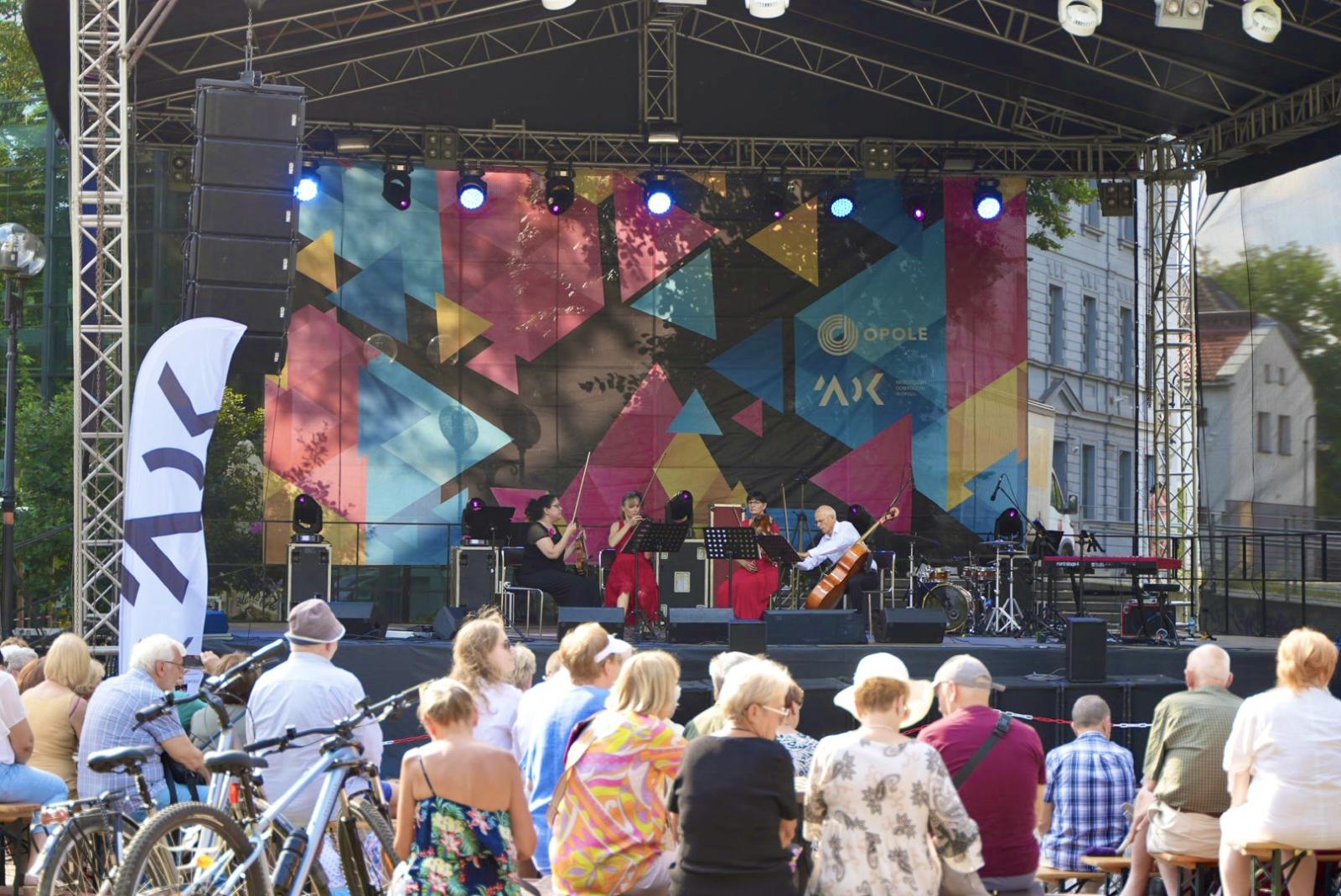 Koncert Promenadowy na Placu Wolności 