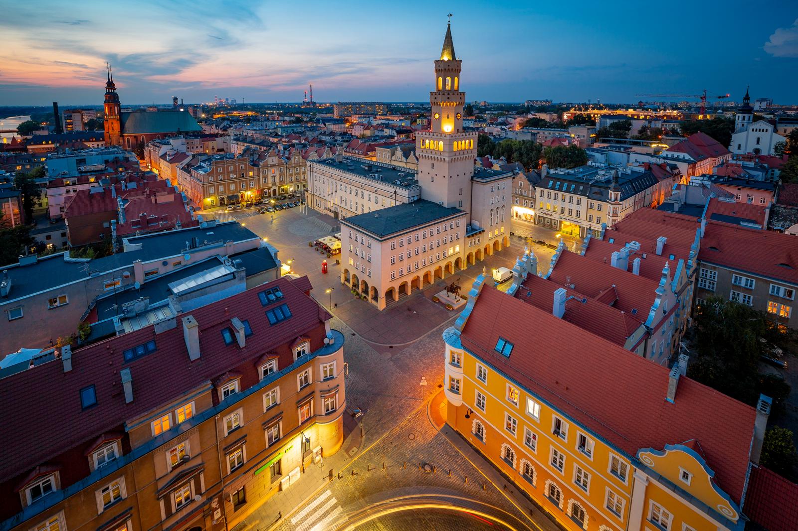 Rynek, ratusz, fot. P. Uchorczak