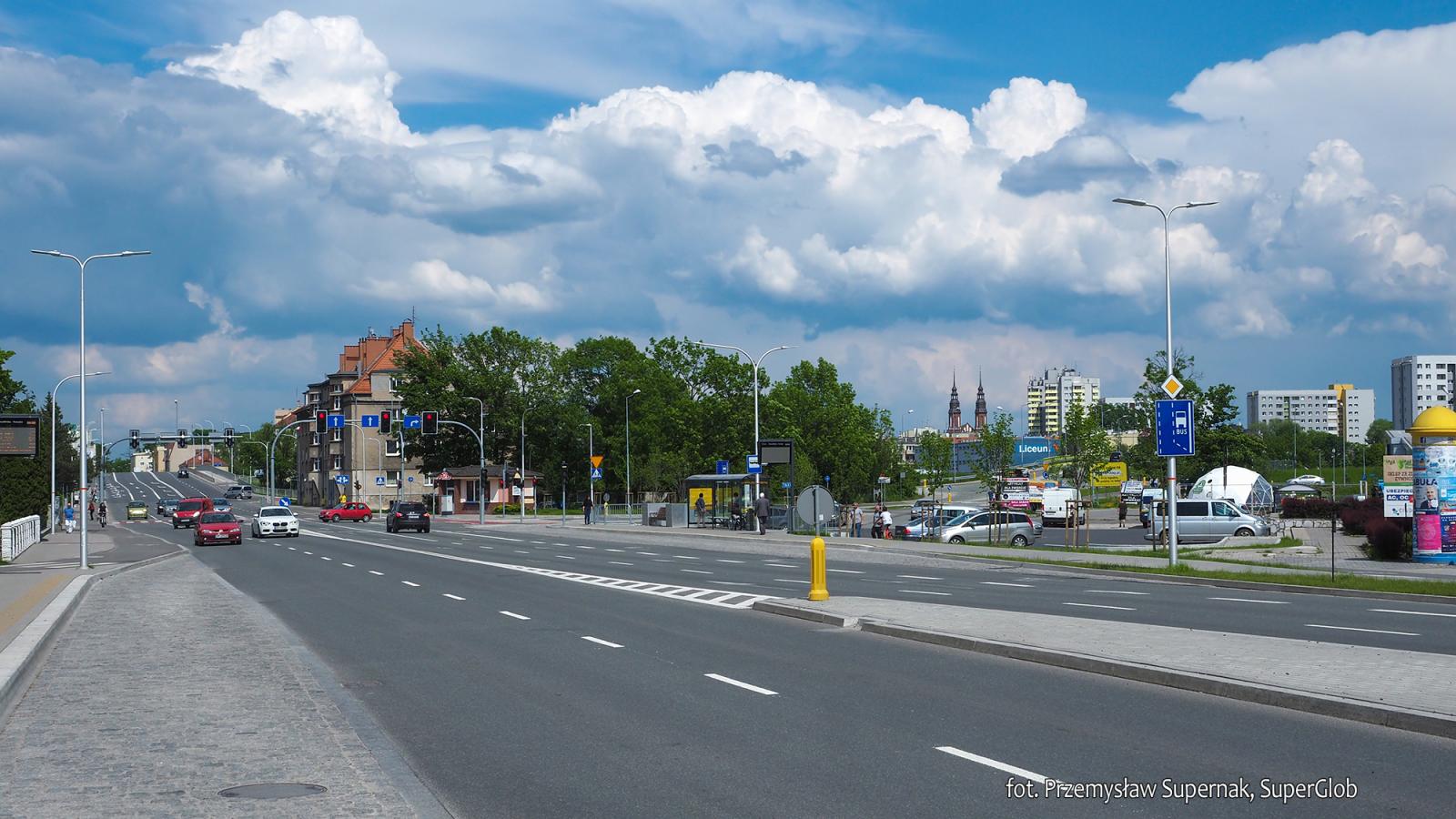 Opole, ul. Niemodlińska w dzielnicy Zaodrze