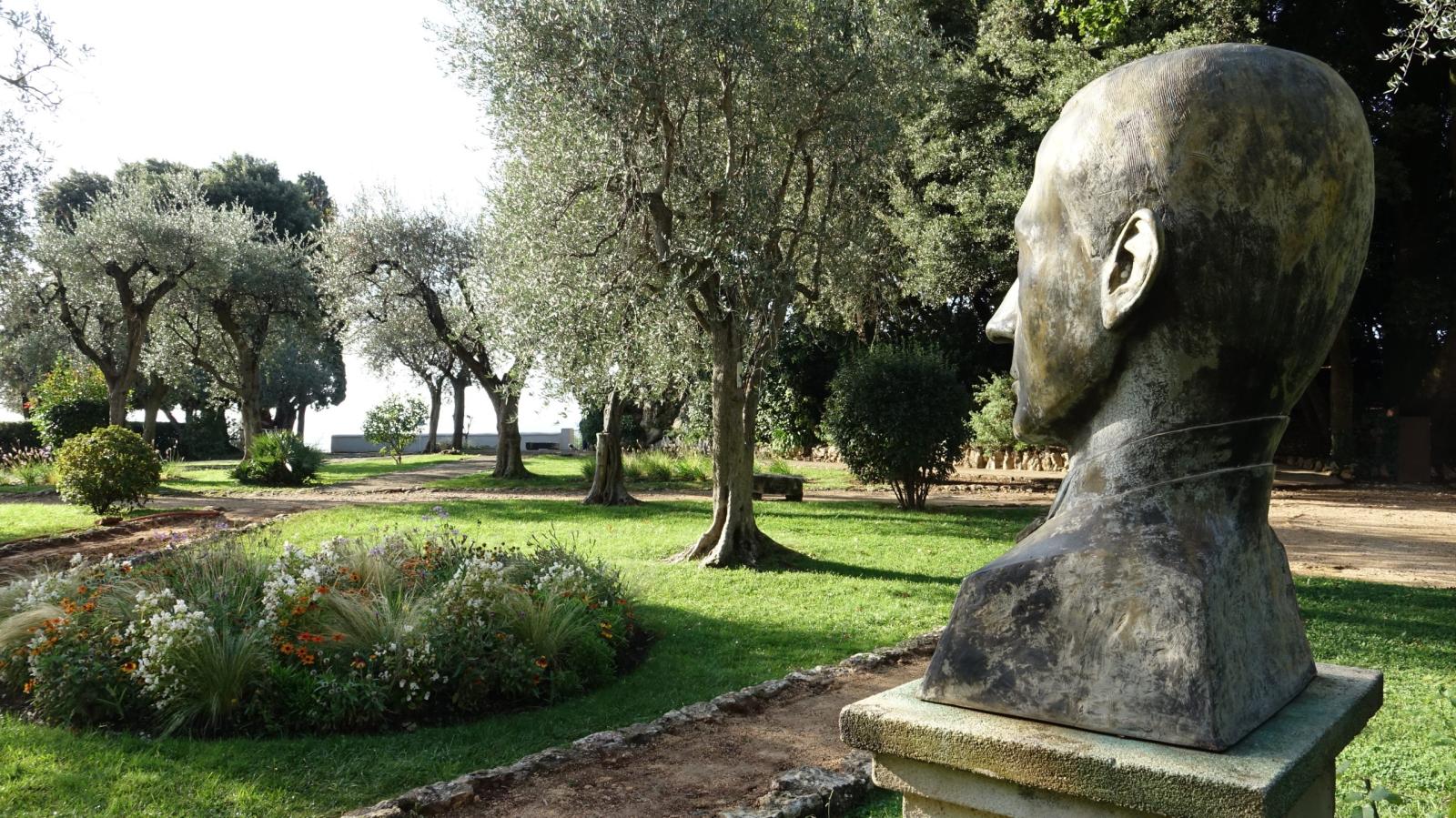 Zabytkowy park w Grasse