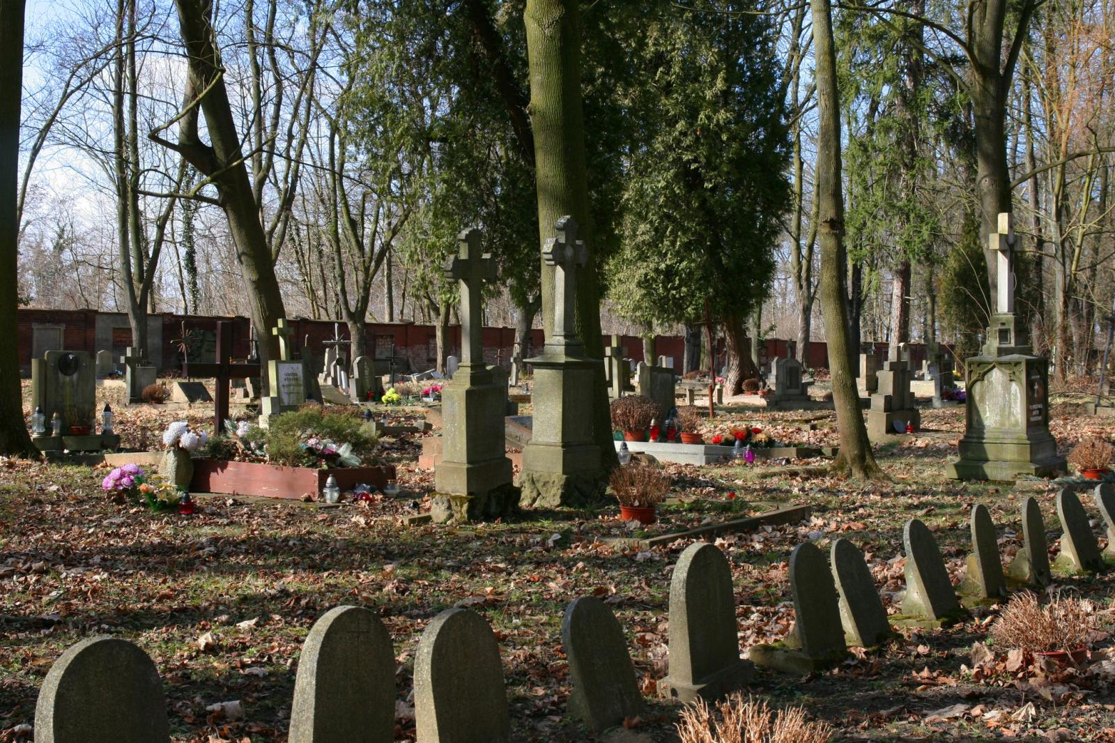 cmentarz przy ulicy Wrocławskiej