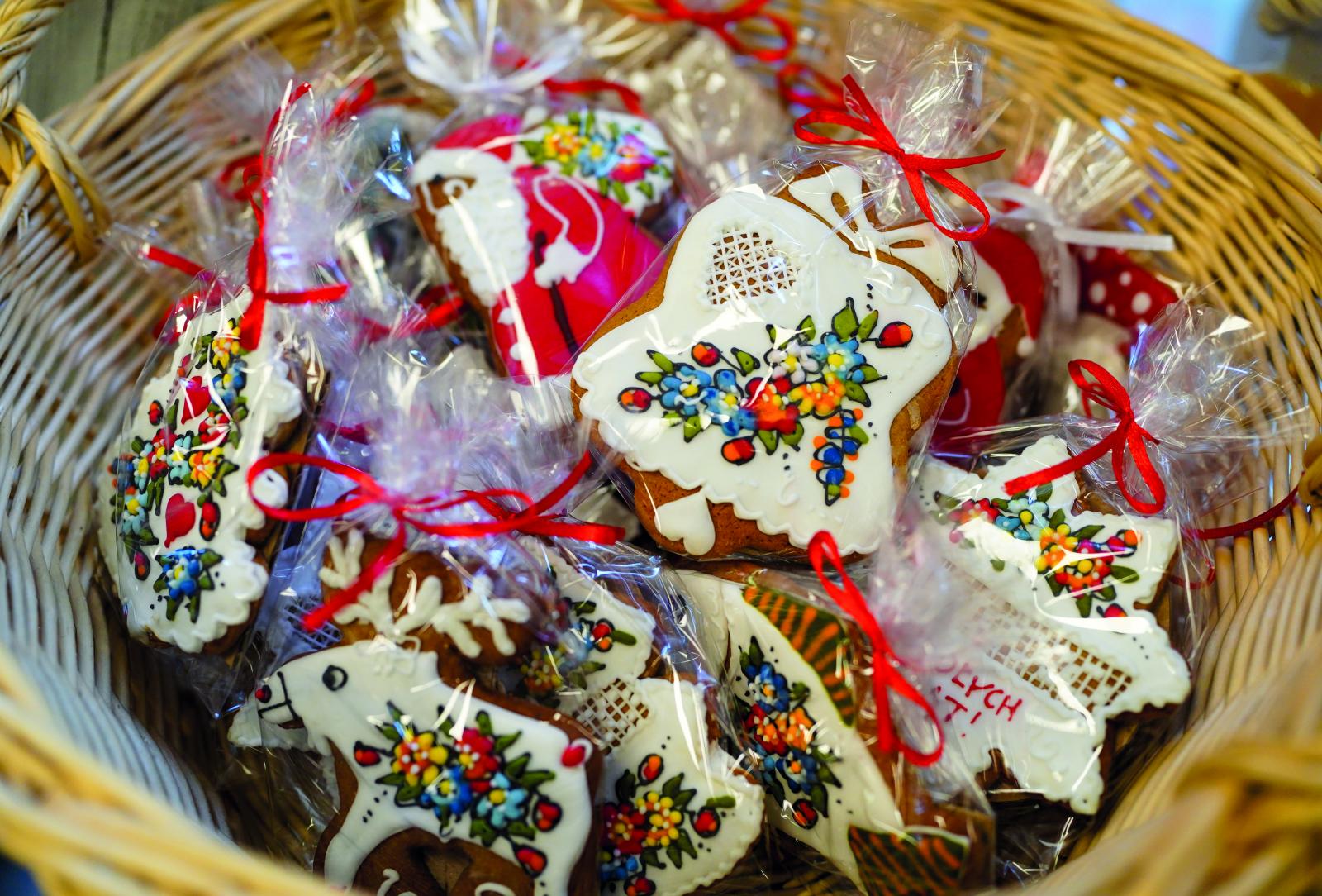 pierniczki zdobione wzorem opolskim