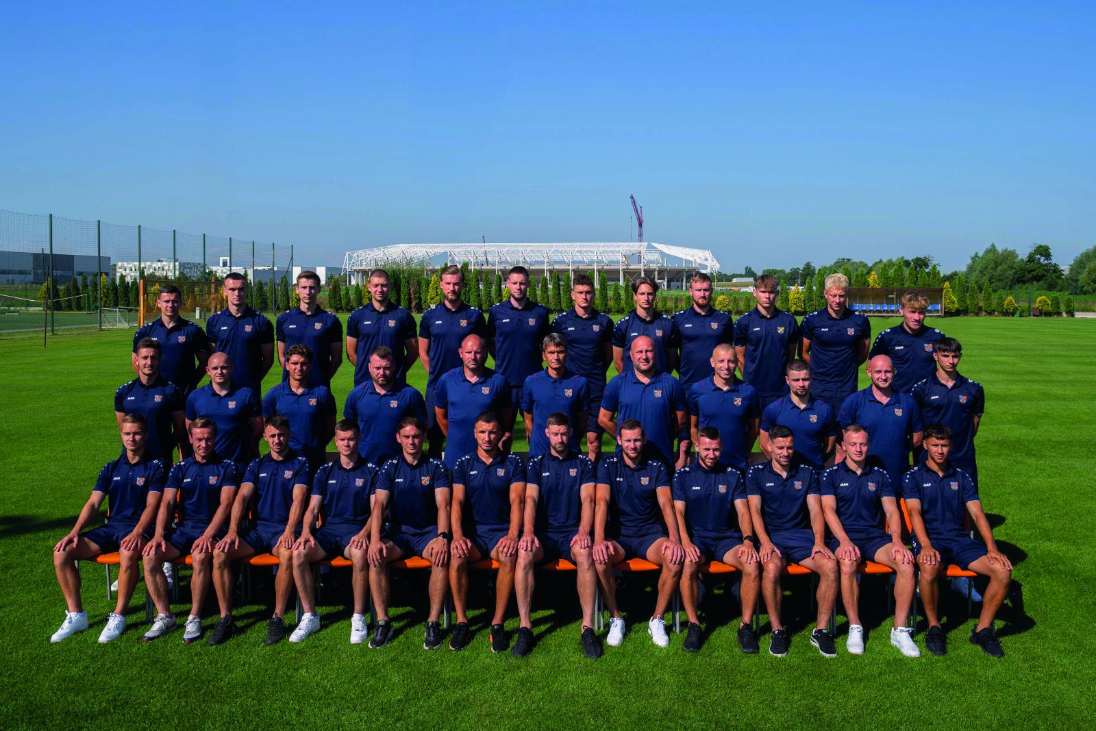 Piłkarze Ody na zdjęciu grupowym