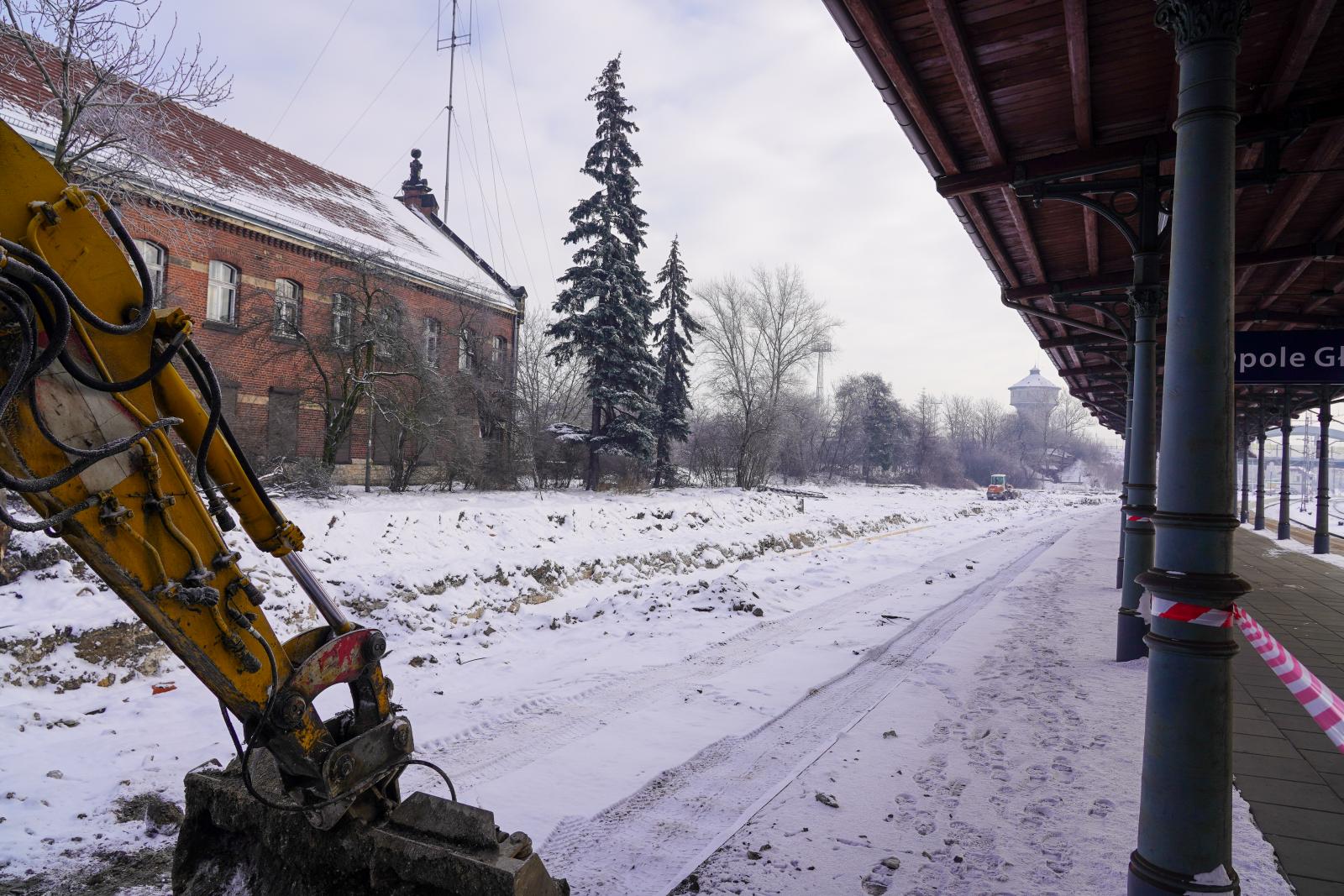 Na dworcu Opole Główne powstaje nowy peron - plac budowy