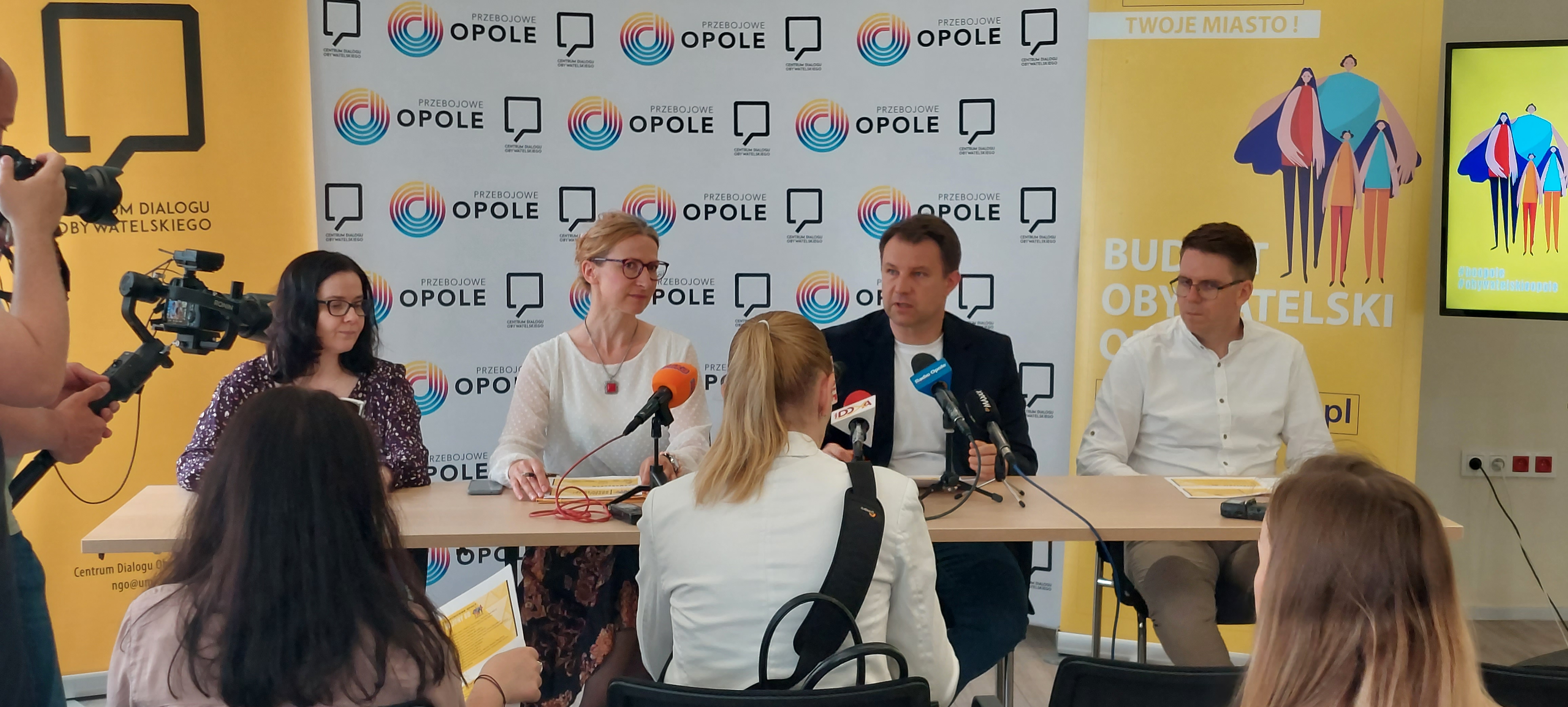Zdjęcie z konferencji prasowej dotyczącej Budżetu Obywatelskiego