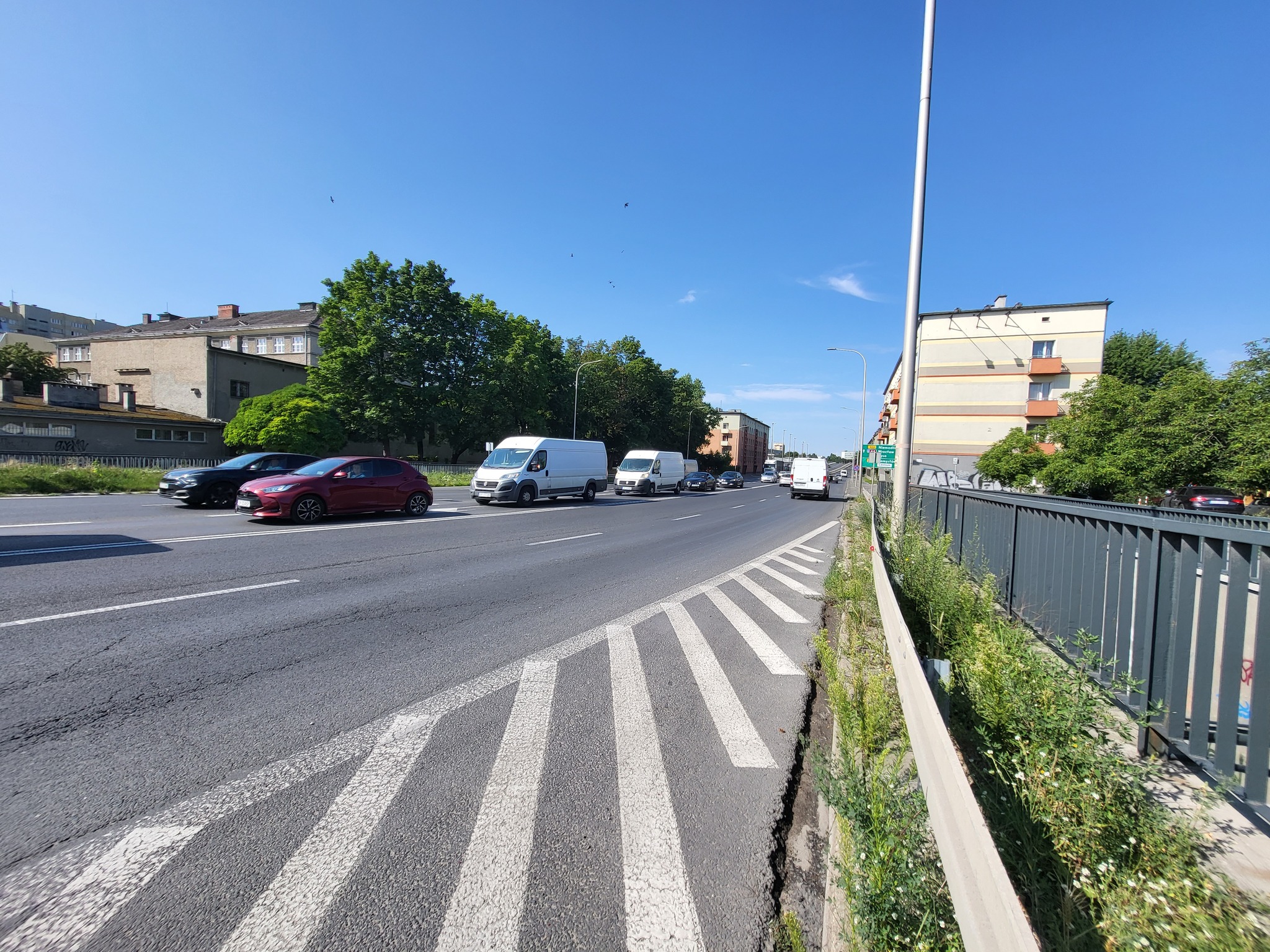 Widok na ulicę Nysy Łużyckiej w Opolu