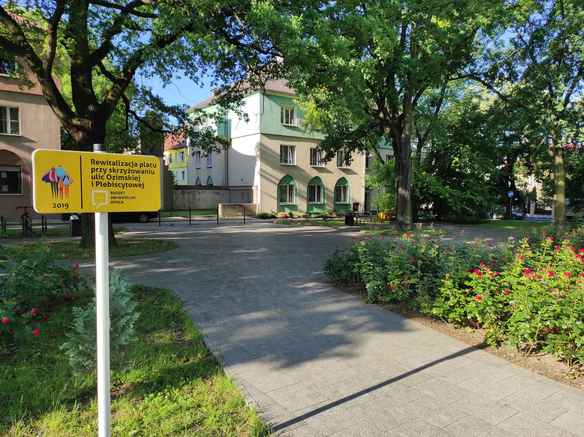 Plac z tablicą budżetu obywatelskiego