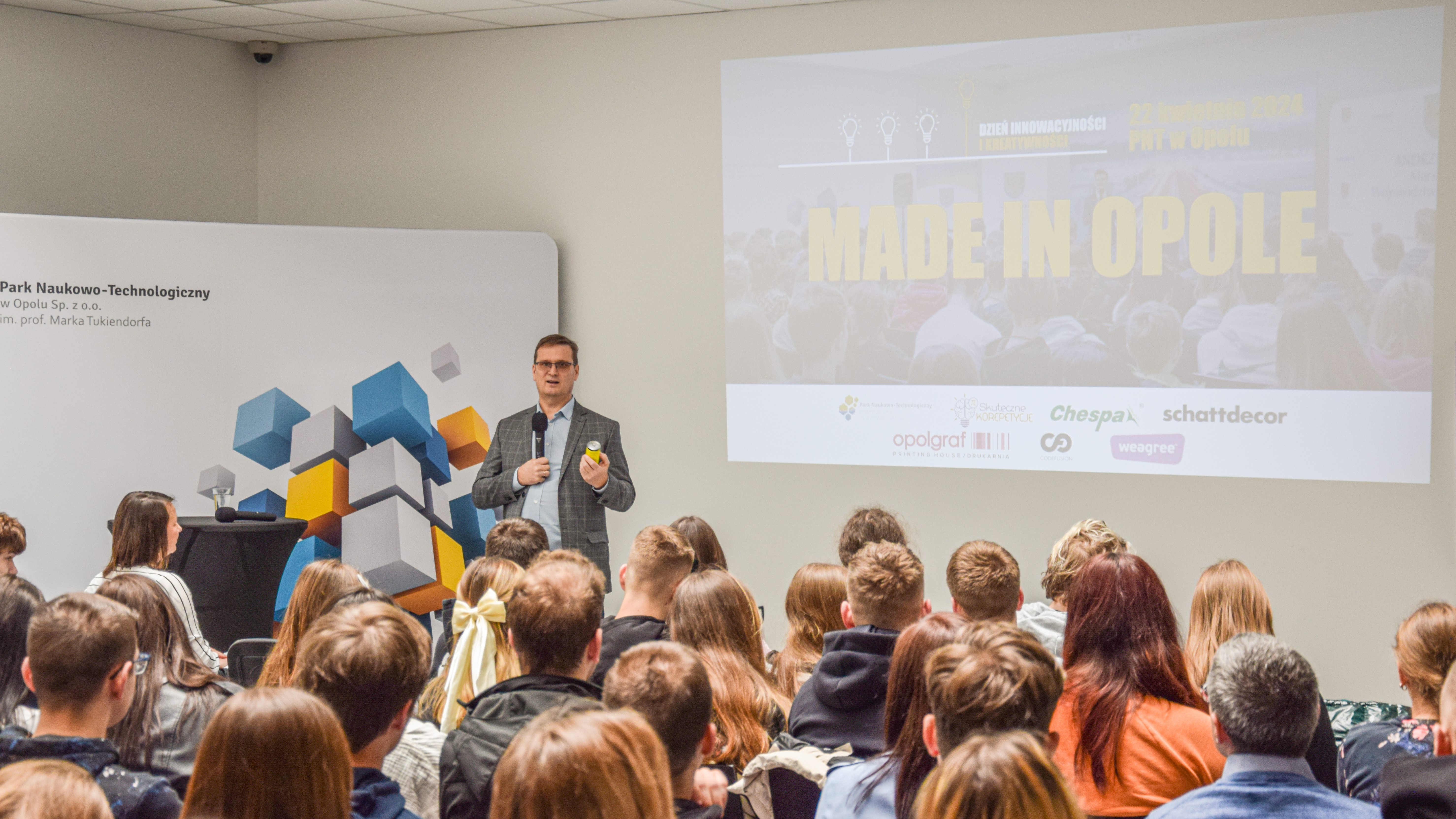 zdjęcie podczas wykładów w Parku Naukowo - Technologicznym