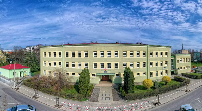 zdjęcie przedstawiajace budynek szkoły