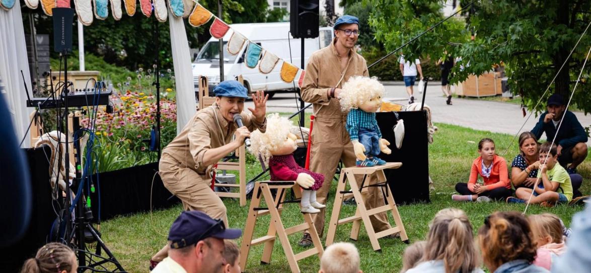 zdjęcie z festiwalu zdarzęń artystycznych podczas występów