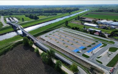 Parking przy ul. Krapkowickiej 13