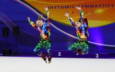zdjęcie uczestniczek Międzynarodowego Turnieju Gimnastyki Artystycznej w Stegu Arenia, fot. Stegu Arena