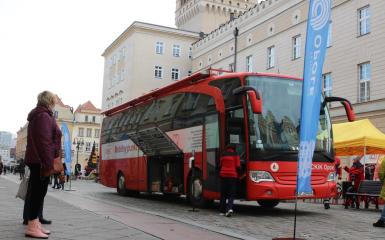 krwiobus na rynku