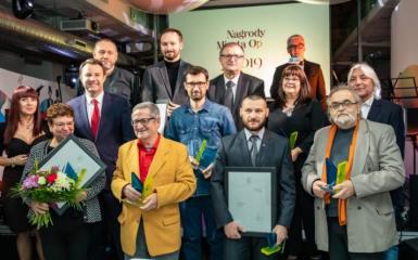 Na zdjęciu zeszłoroczni laureaci.