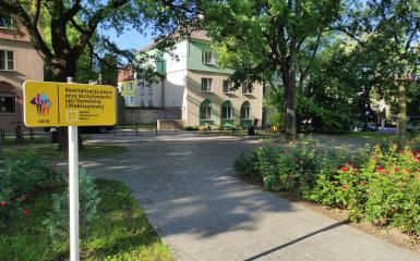 Plac z tablicą budżetu obywatelskiego