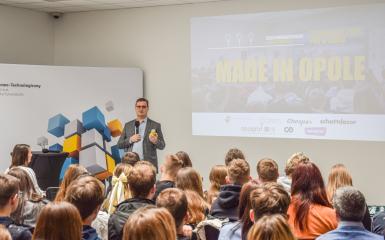 zdjęcie podczas wykładów w Parku Naukowo - Technologicznym