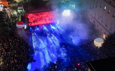 finałowy koncert podczas wosp i światełka do nieba