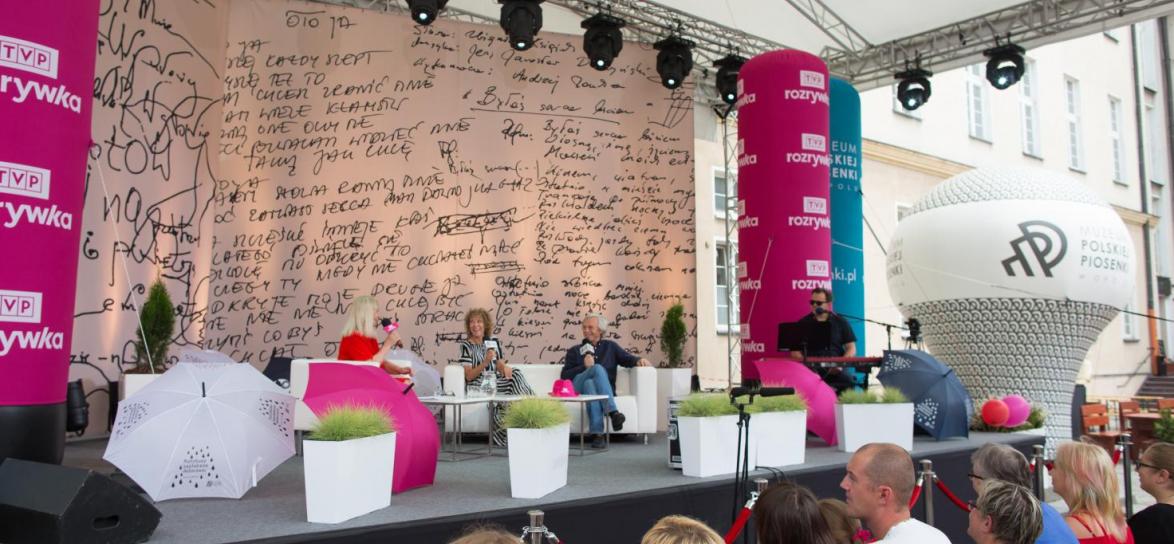 Kawiarenka z gwiazdami