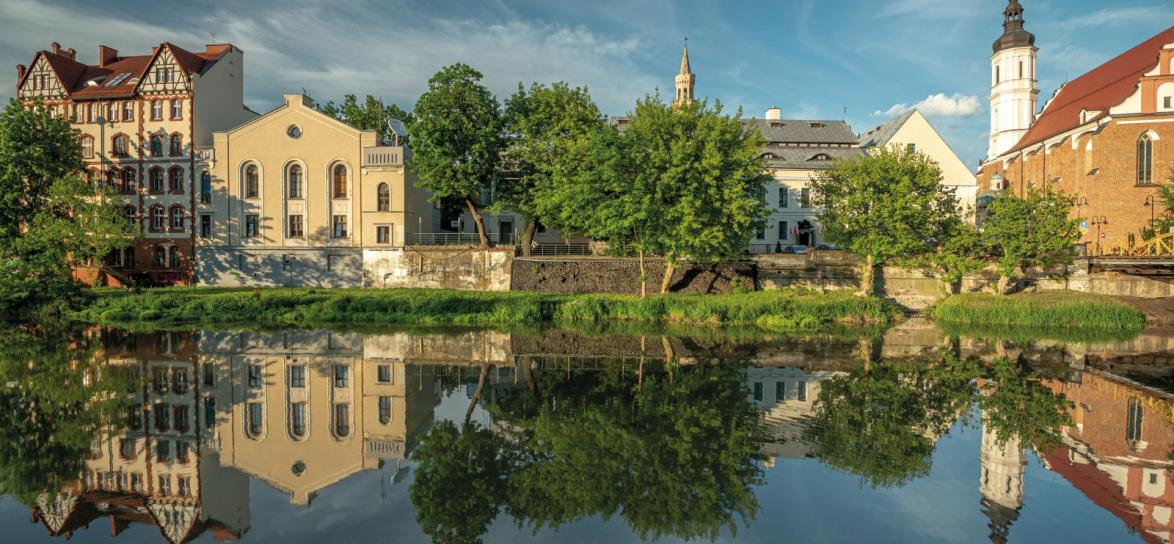  W budynku Starej synagogi mieści się obecnie siedziba TVP Opole