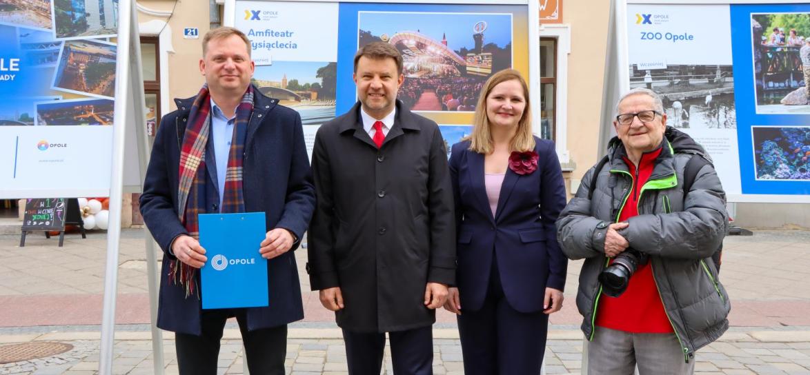 konferencja prasowa na temat wystawy