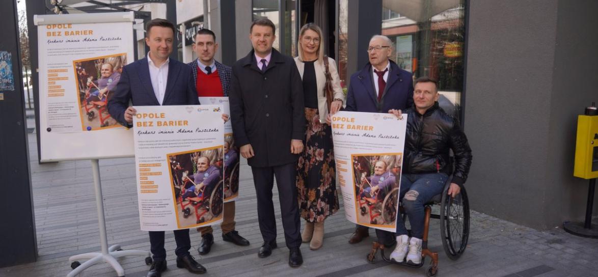 konferencja prasowa na temat konkursu