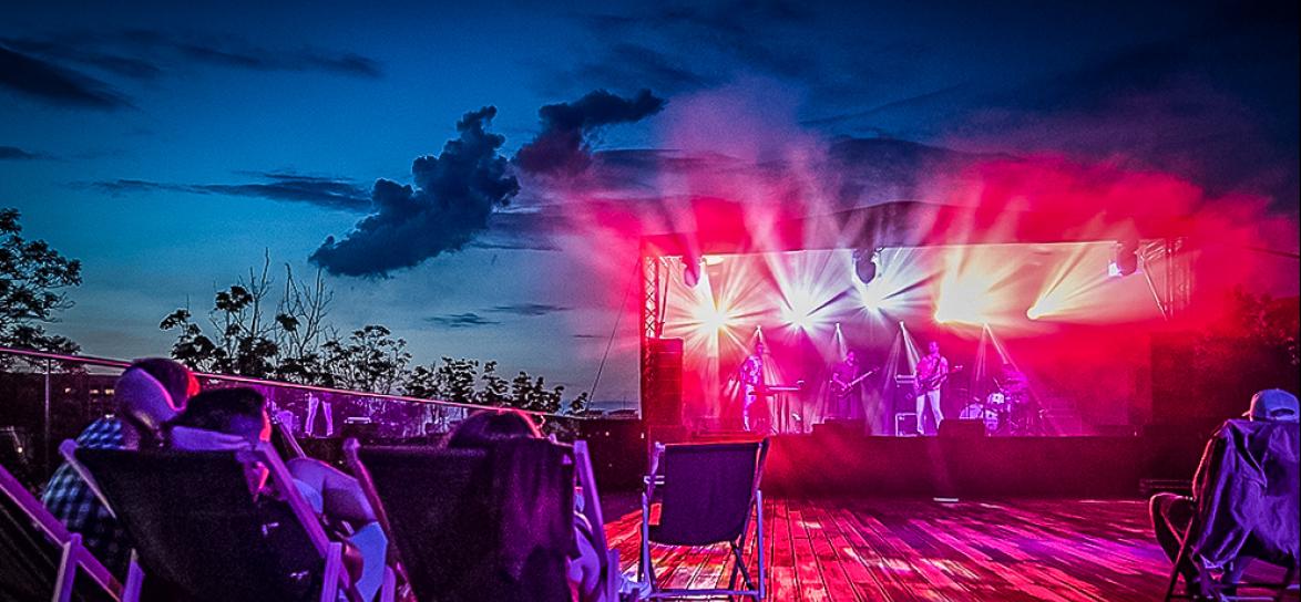 Siesta na tarasie, fot. Roman Rogalski