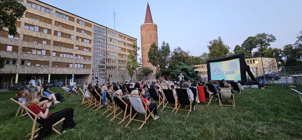 Kino plenerowe przed NCPP