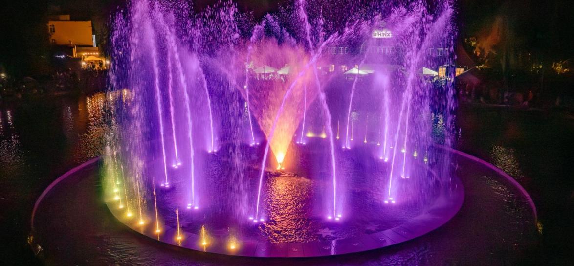 fontanna multimedialna