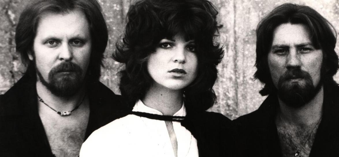 Zdjęcie zespołu  2 plus 1 (jedna kobieta, dwóch mężczyzn), Fot. Marek Karewicz