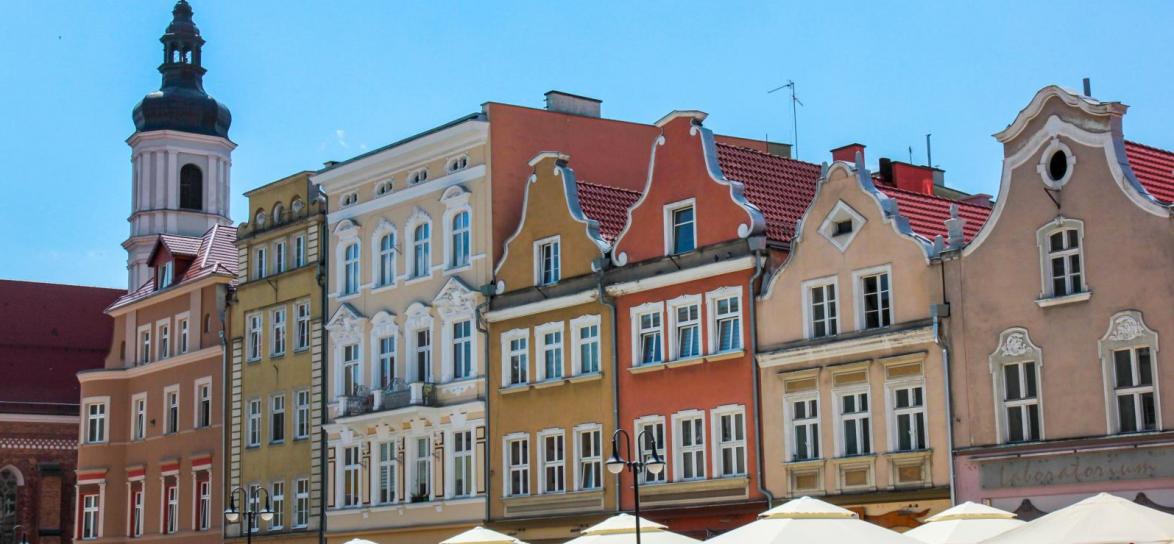 Ogródki restauracje na rynku w Opolu