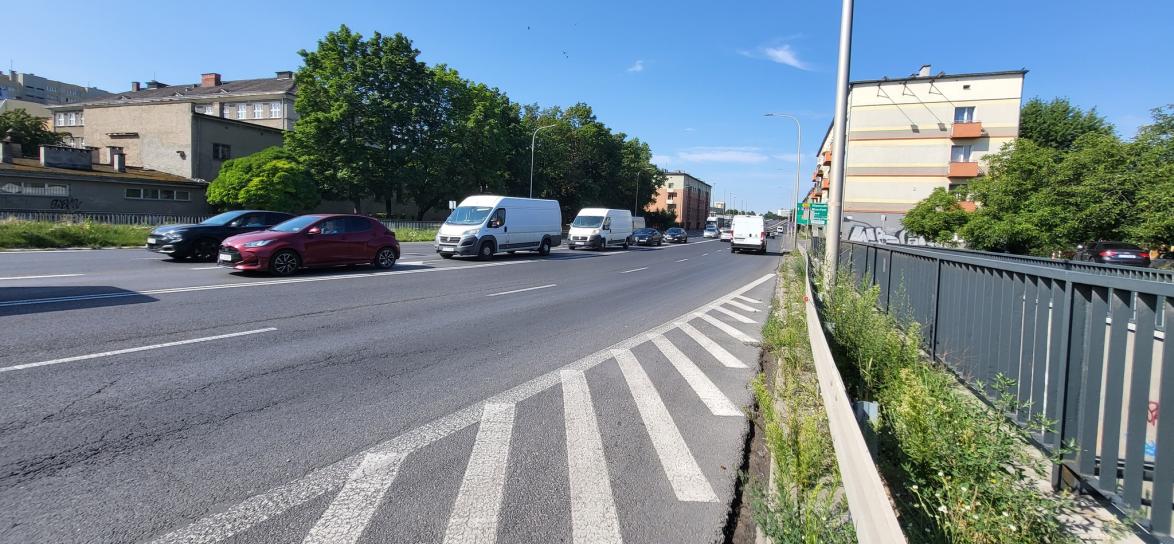 Widok na ulicę Nysy Łużyckiej w Opolu