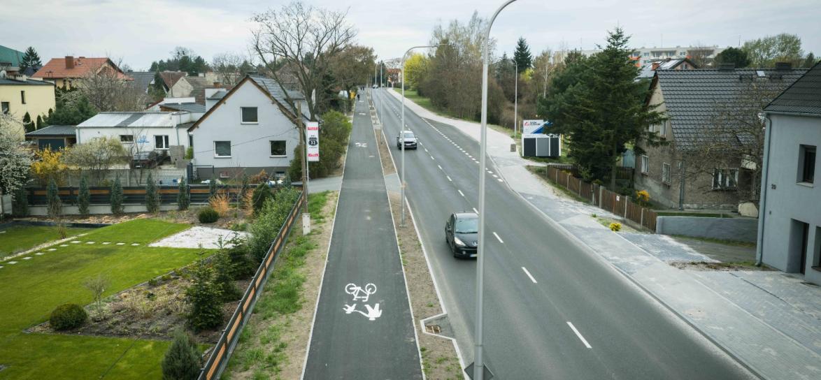 ścieżka rowerowa przy ulicy Częstochowskiej z lotu ptaka