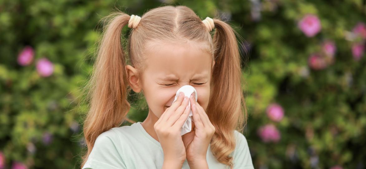 dziewczynka z katarem