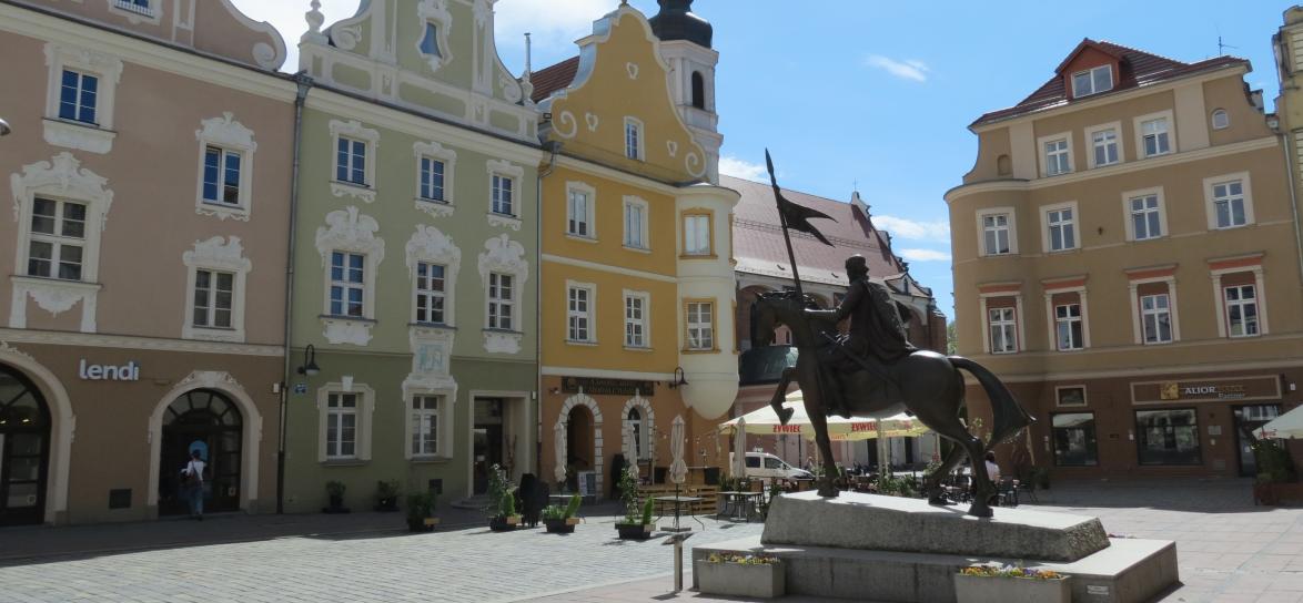pomnik kazimierza opolskiego