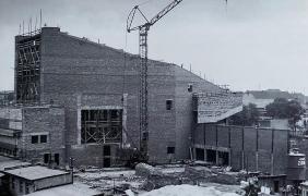 Wystawa plenerowa „Plac Teatralny 12 - nasze wspólne miejsce”