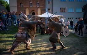 spektakl podczas świeta wojciechowego