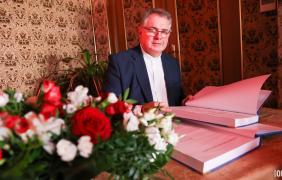 uroczysta sesja rady miasta, podczas której wyróżniono mieszkańców Opola