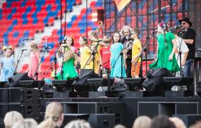 Koncert Padre Guilherme na Itaka Arena widok na scenę